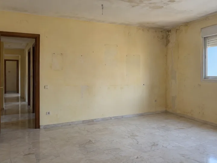 Vivienda pintada en Cancelada: antes de la obra